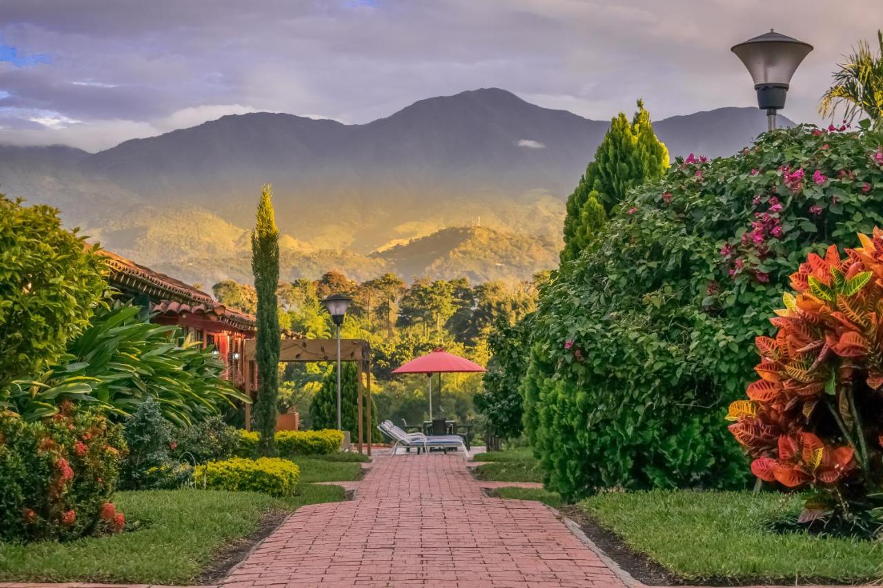 Hotel Campestre Solar De La Luna Albania  Εξωτερικό φωτογραφία