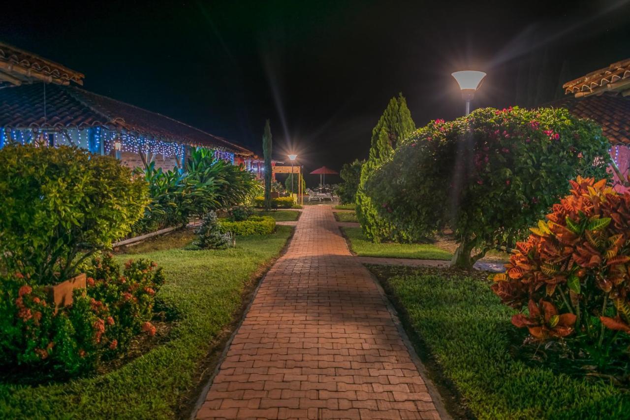 Hotel Campestre Solar De La Luna Albania  Εξωτερικό φωτογραφία